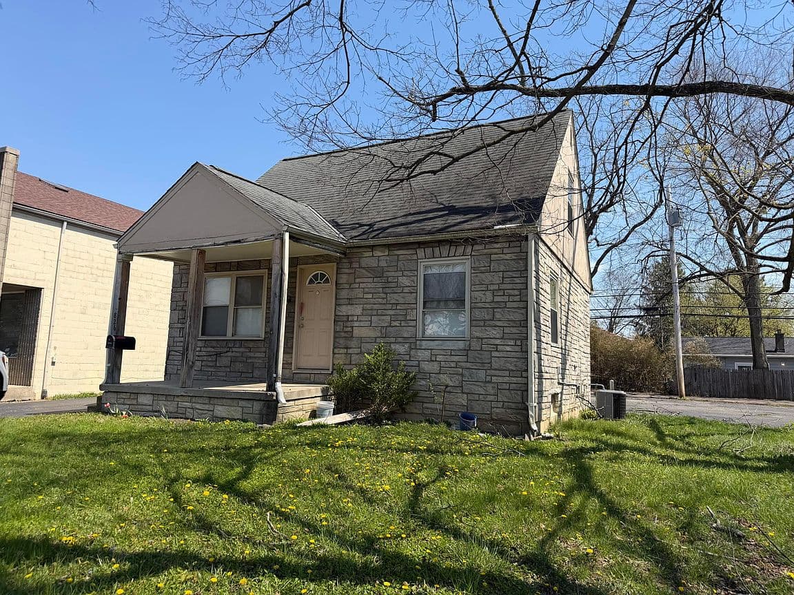 Primary listing photo
