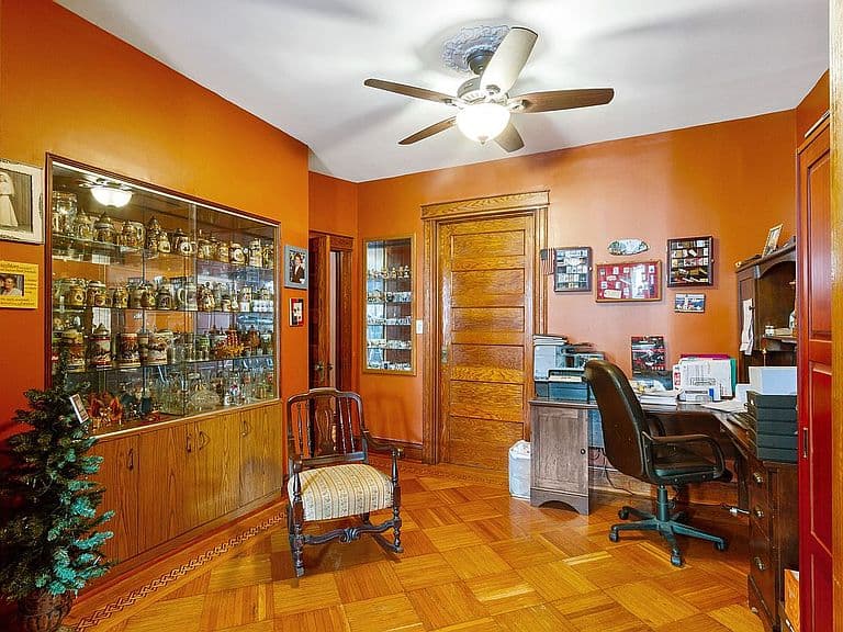 Listing photo 5