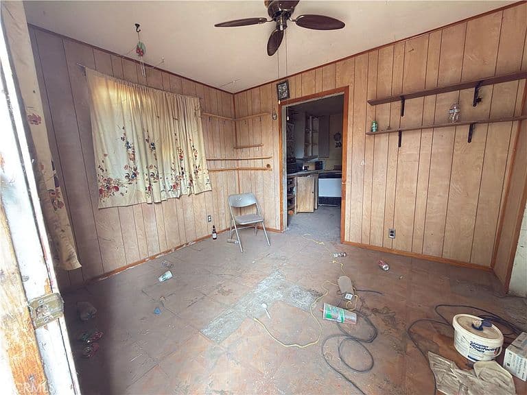 Listing photo 5