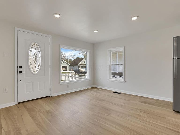 Listing photo 5