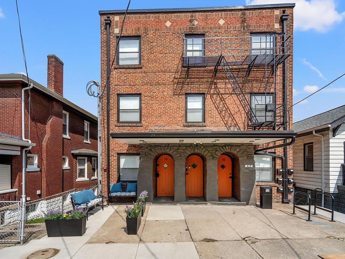 Primary listing photo