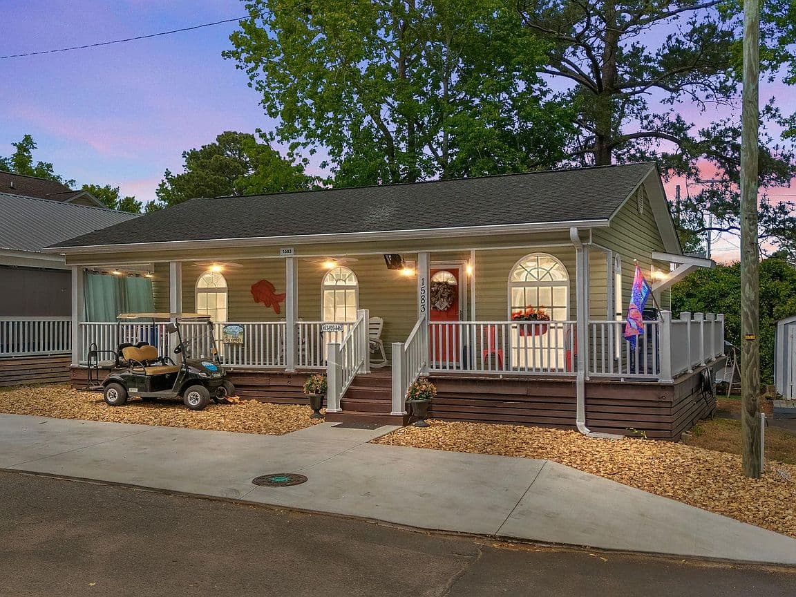 Primary listing photo