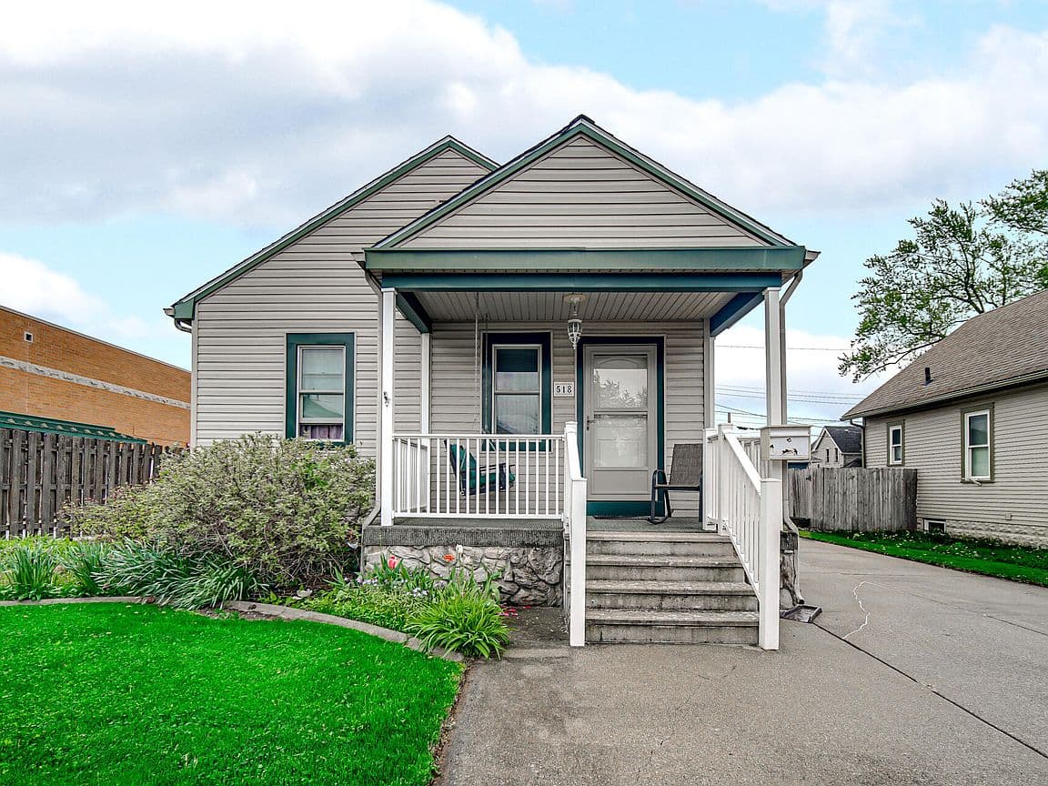 Primary listing photo