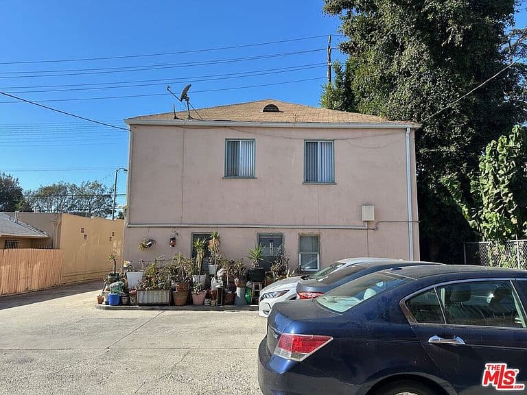 Listing photo 5