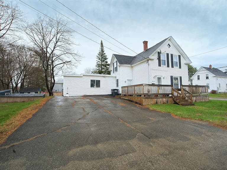 Listing photo 4