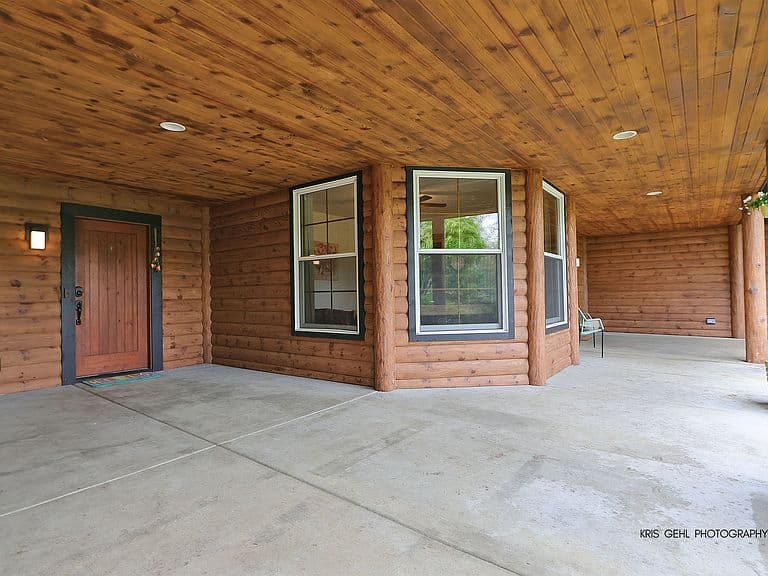 Listing photo 5