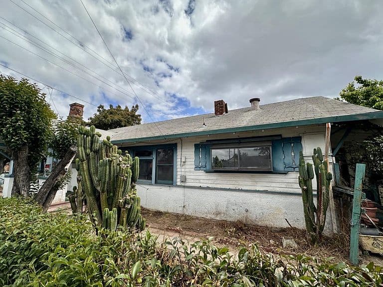 Listing photo 5