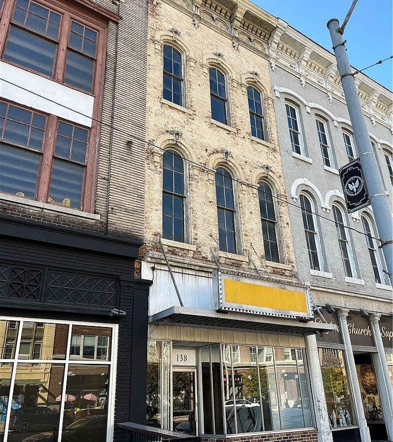 Primary listing photo