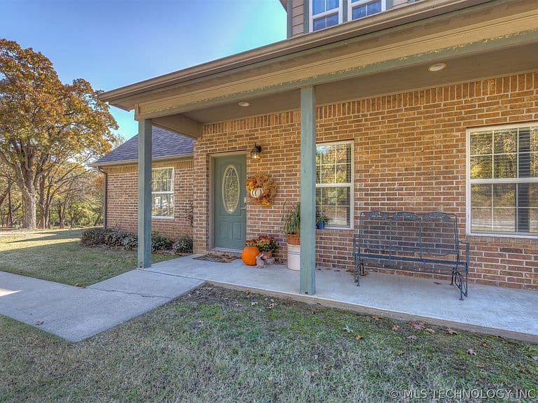 Listing photo 4