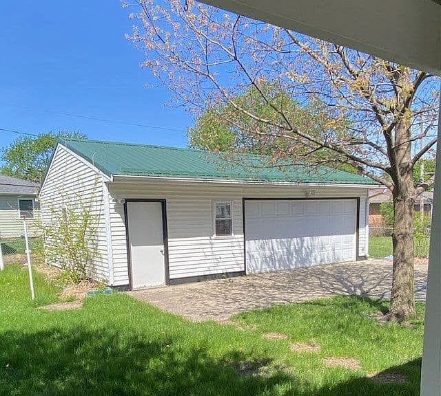 Listing photo 4