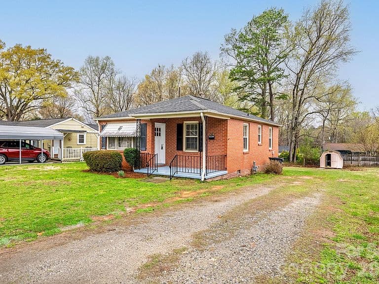 Listing photo 4