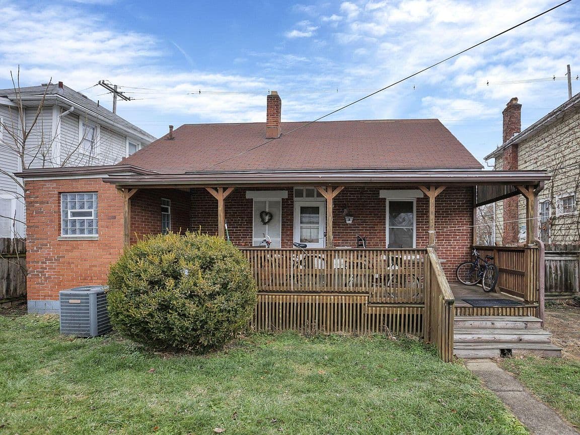 Primary listing photo