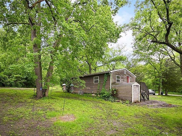 Listing photo 5