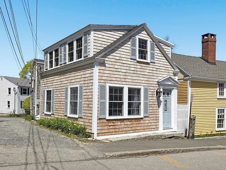 Listing photo 3