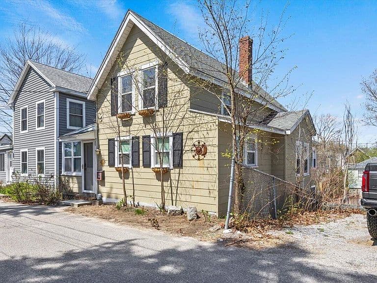 Listing photo 2