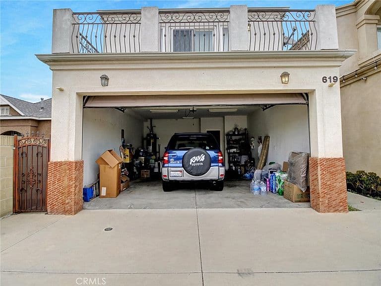 Listing photo 5