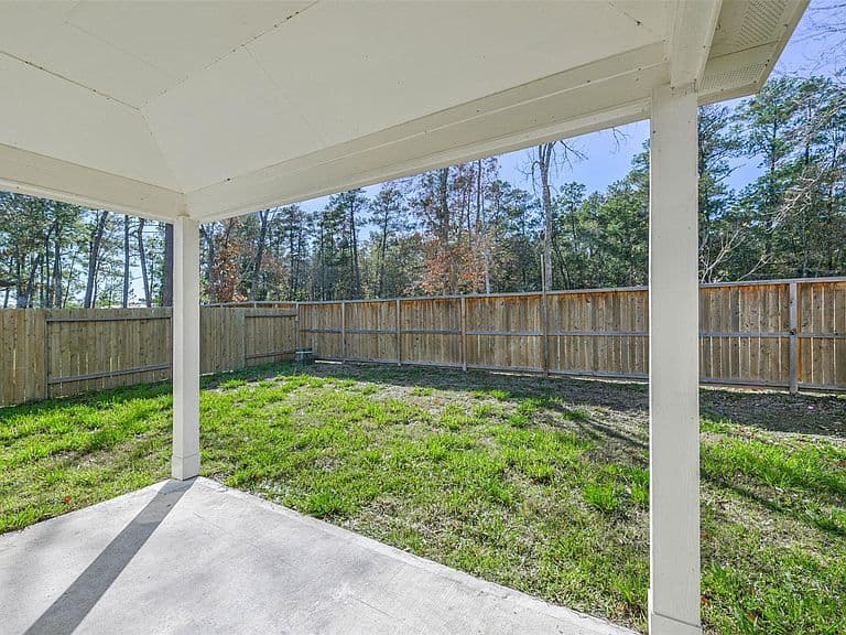 Listing photo 5