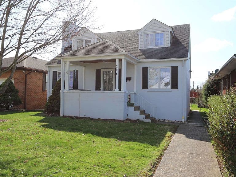 Listing photo 2