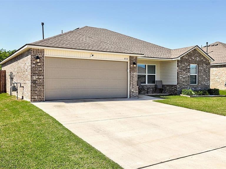 Listing photo 4