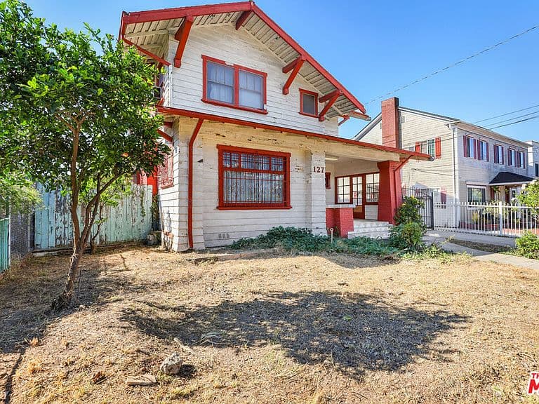 Listing photo 4