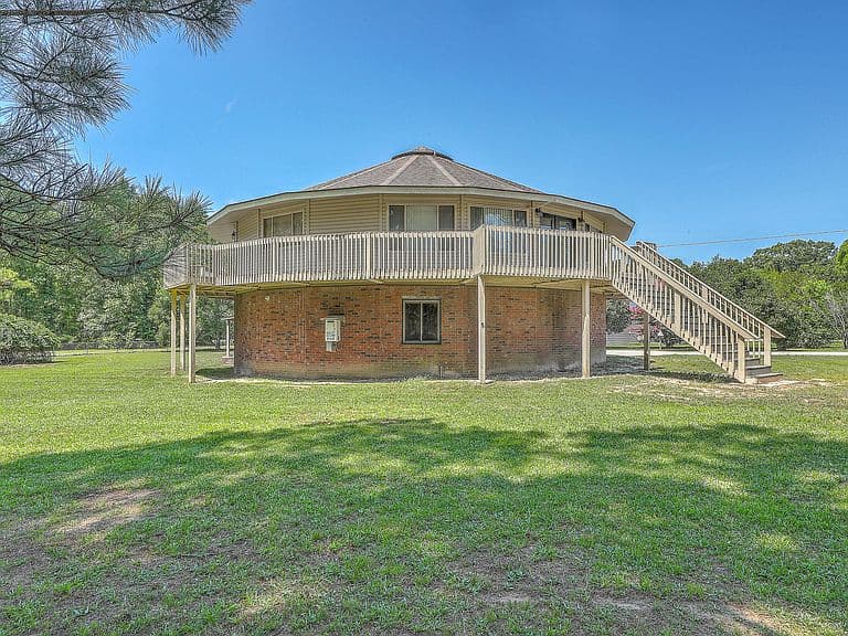 Listing photo 5