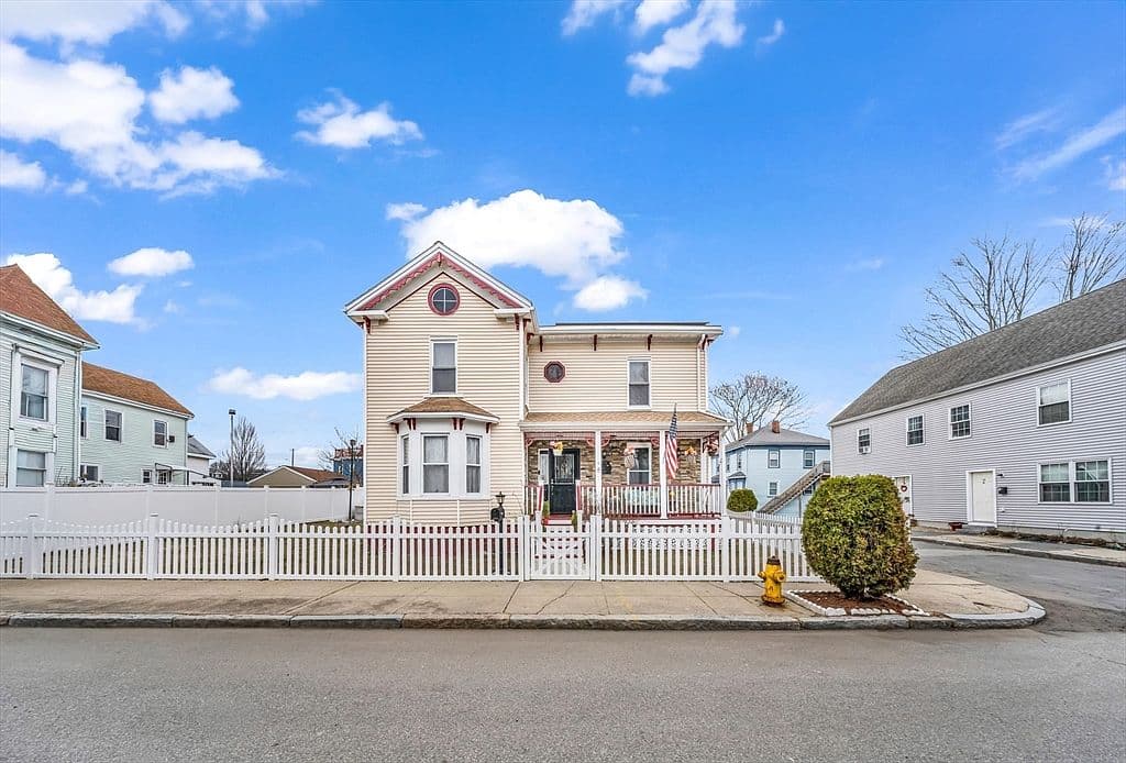 Primary listing photo
