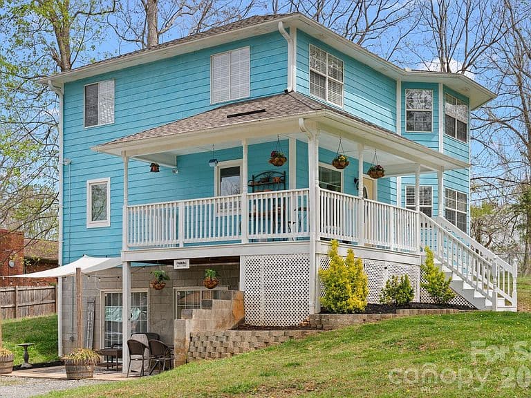 Listing photo 4