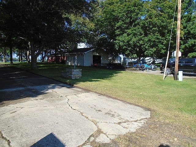 Listing photo 4