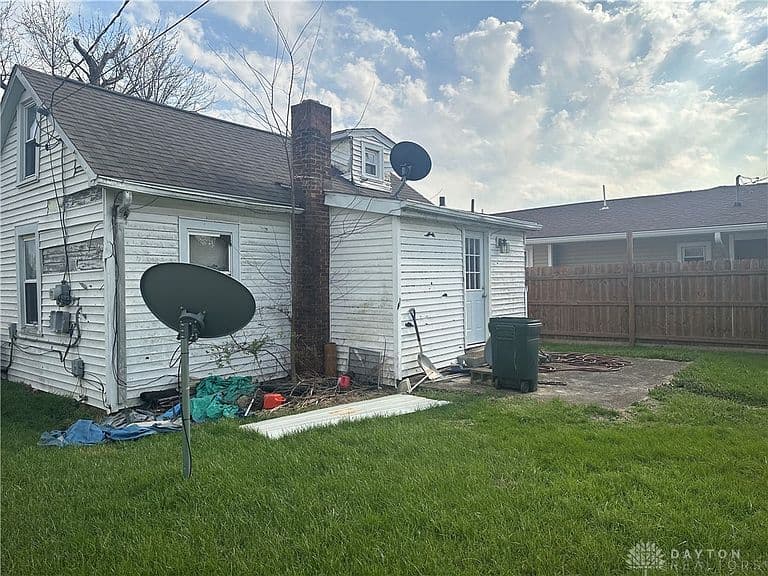 Listing photo 5