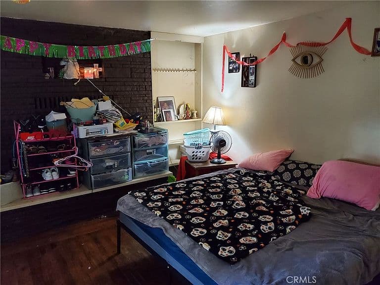 Listing photo 4