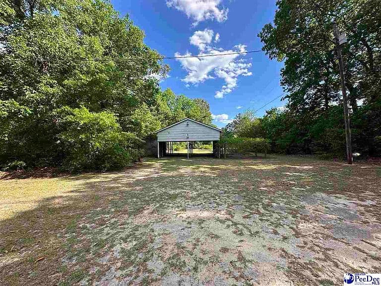 Listing photo 5