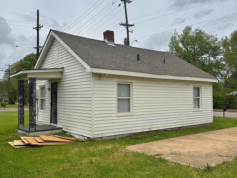 Listing photo 4