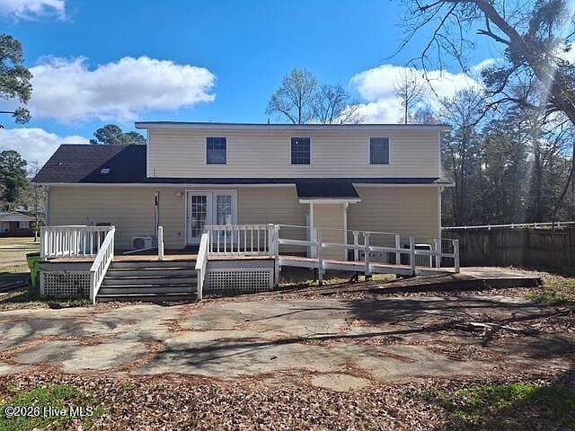 Listing photo 3