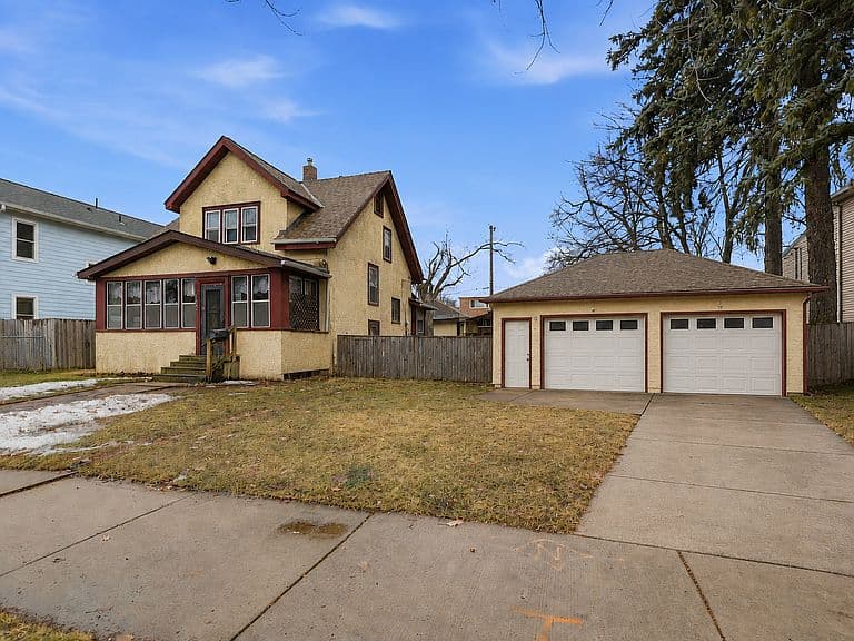 Listing photo 3