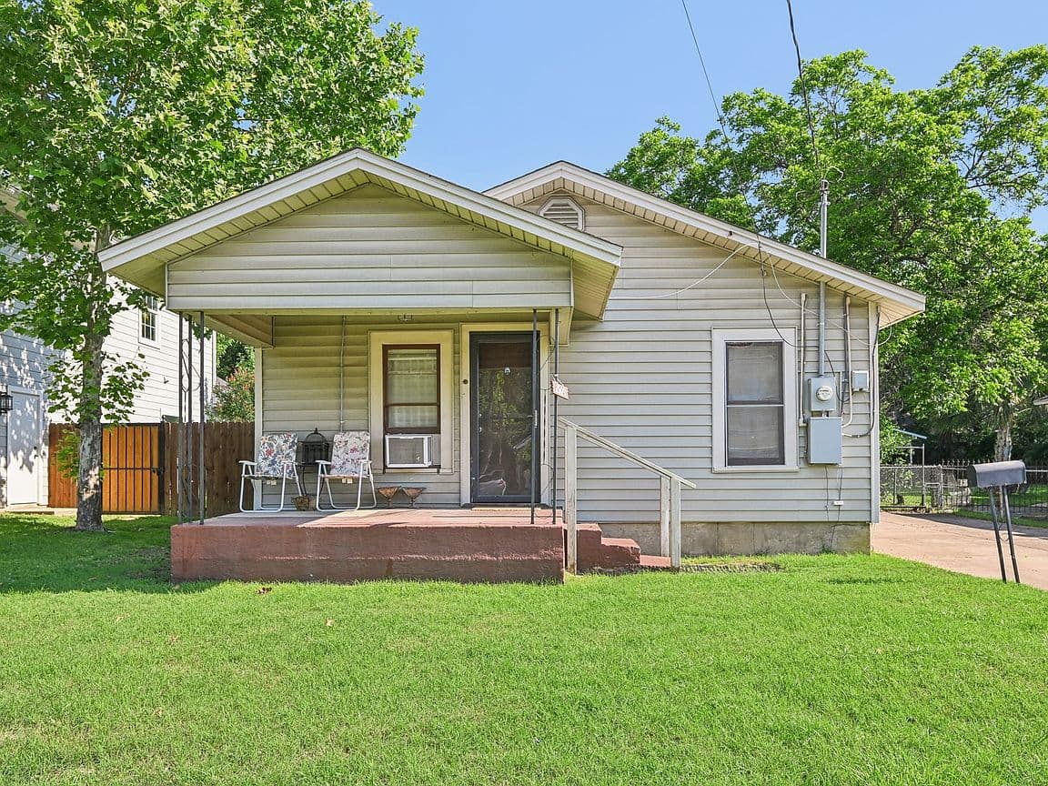 Primary listing photo
