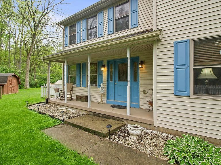 Listing photo 3