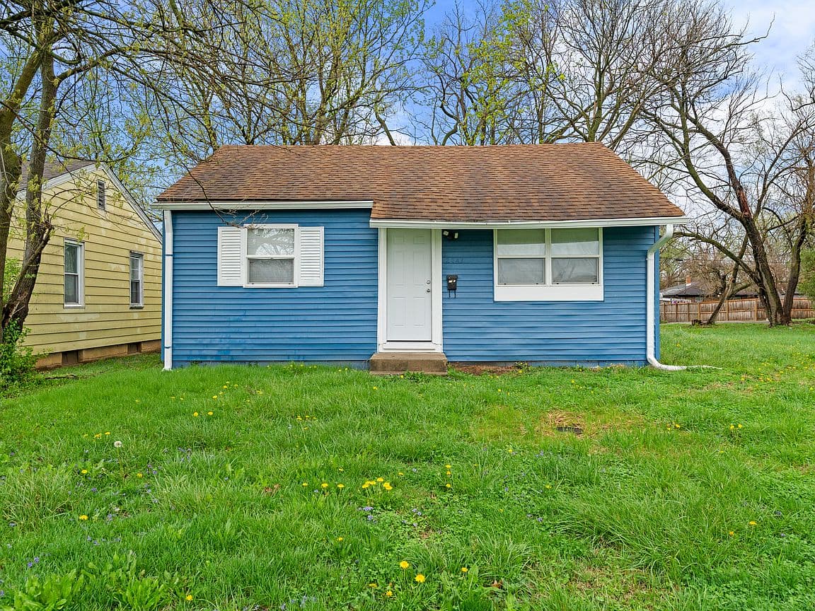 Primary listing photo