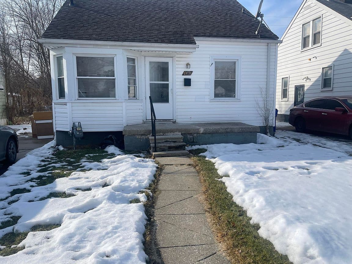 Primary listing photo
