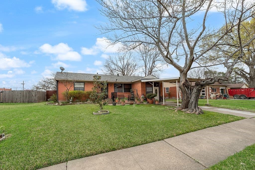 Primary listing photo