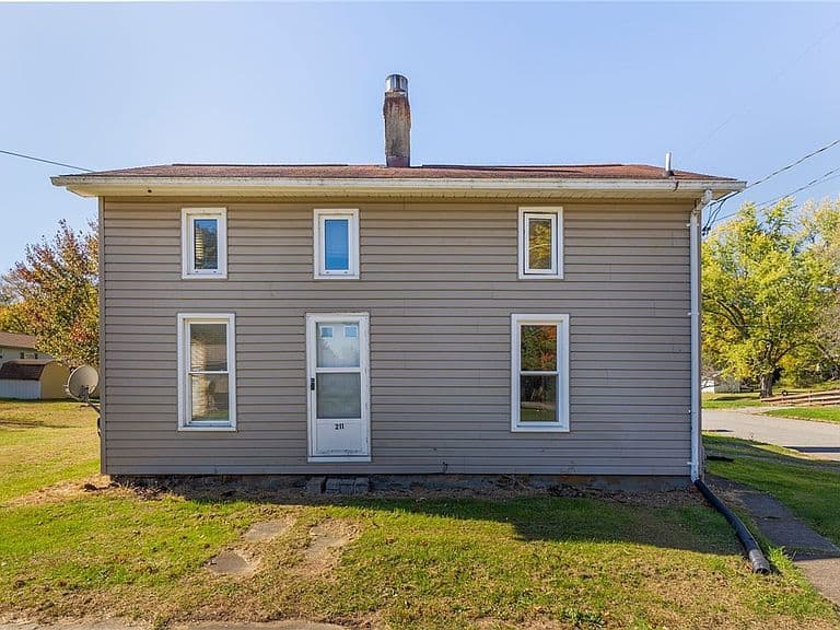 Listing photo 4