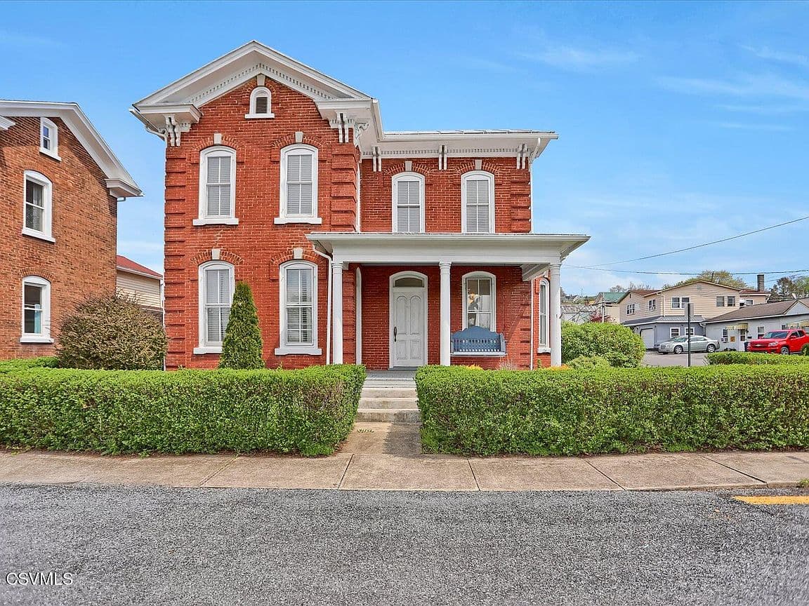 Primary listing photo