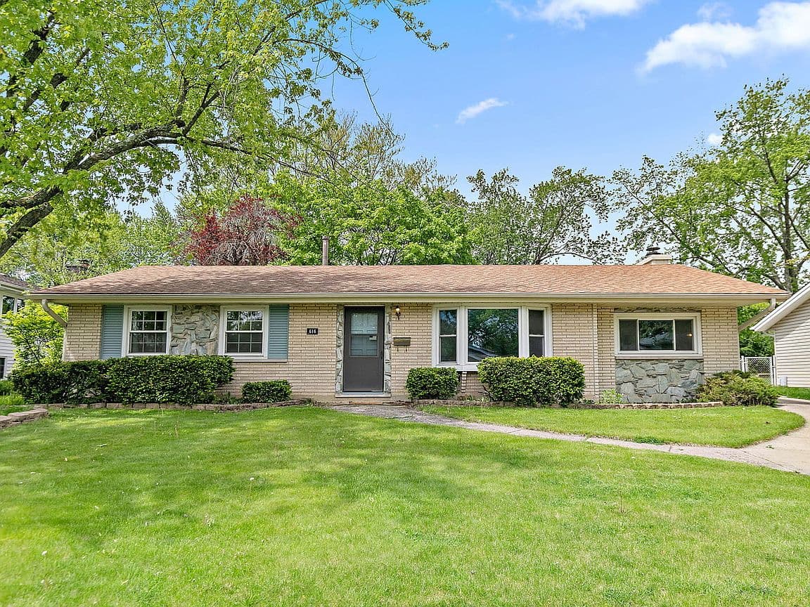 Primary listing photo