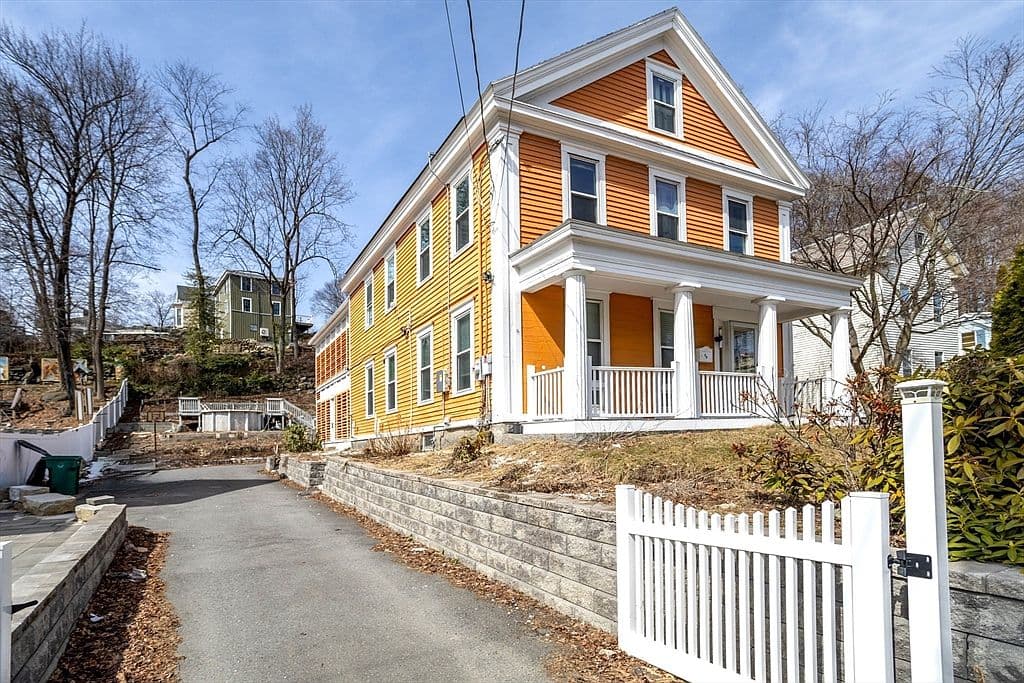Primary listing photo