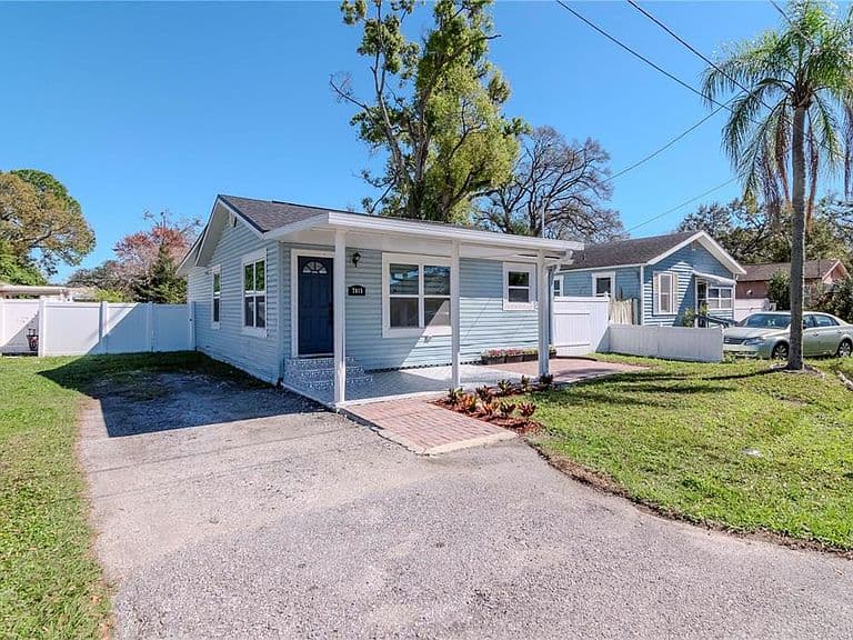Listing photo 3