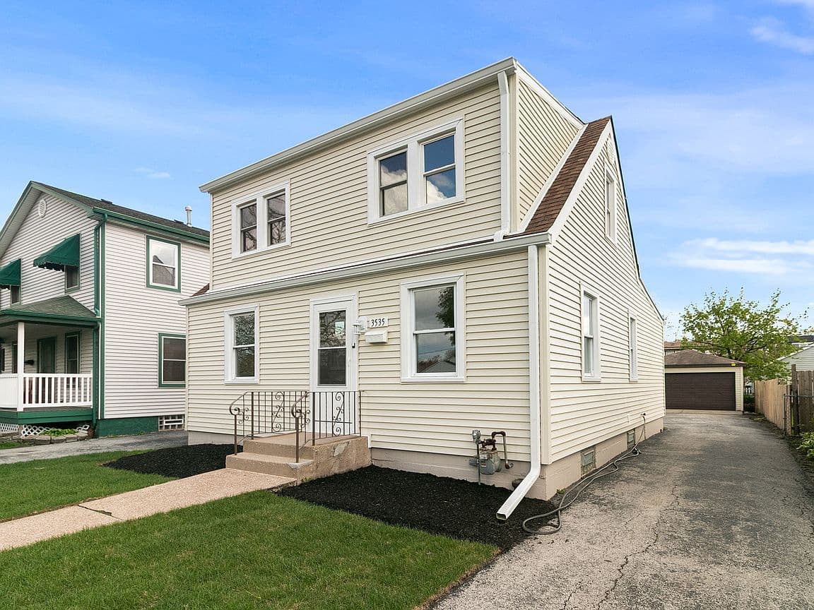 Primary listing photo