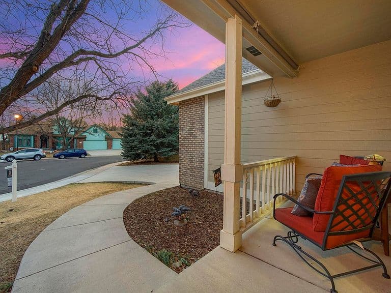 Listing photo 3