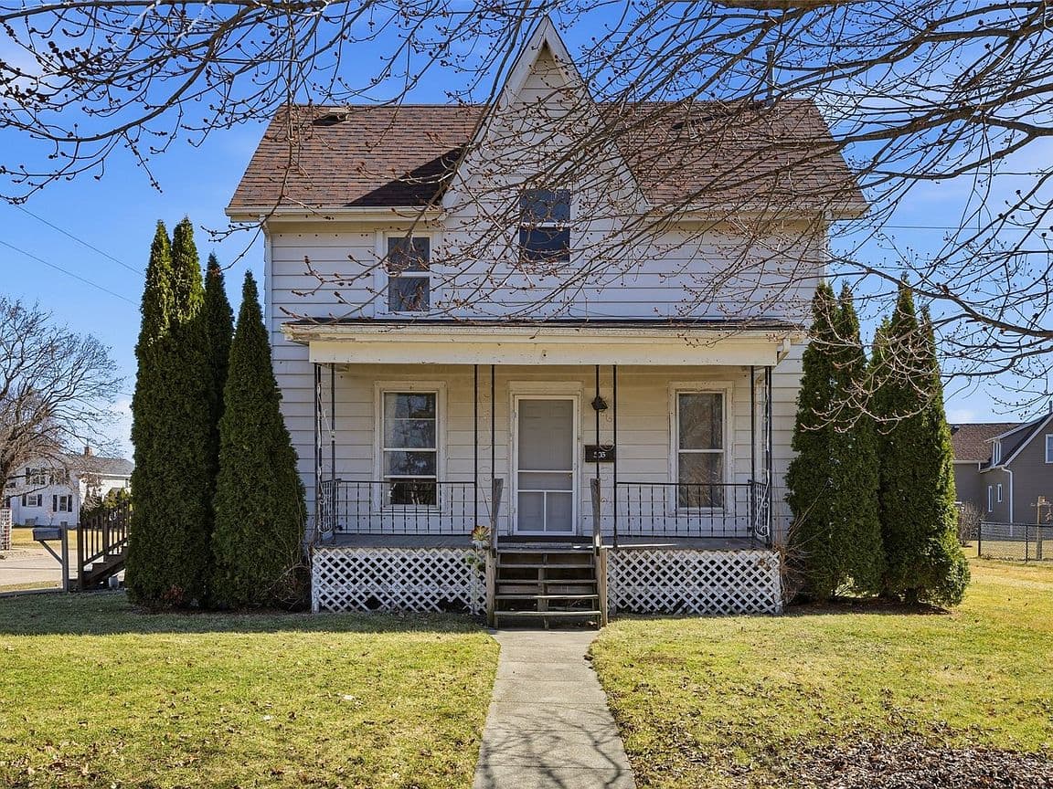 Primary listing photo