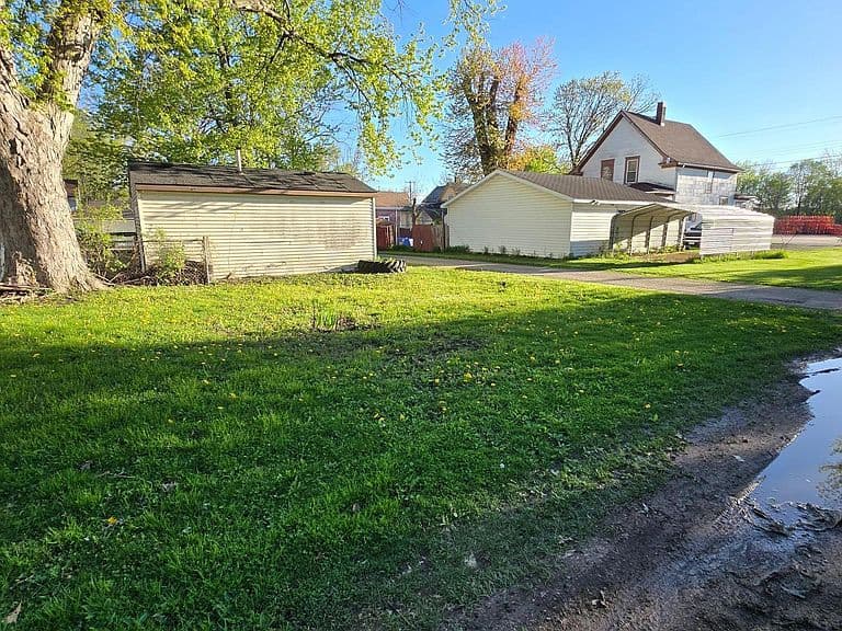 Listing photo 4