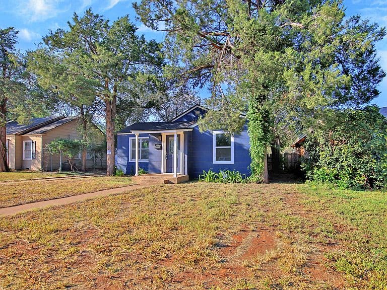 Listing photo 4