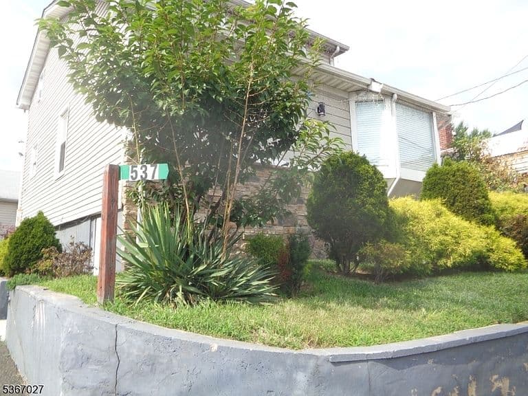 Listing photo